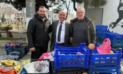 Başkan Metin Semerci’den pazar esnafına ziyaret