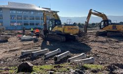 Ayvacık’ta altyapı çalışmaları hız kesmeden devam ediyor