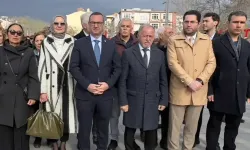 İYİ Partililer 18 Mart Törenlerine tam kadro katıldı