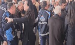 CHP Ezine İlçe Başkanlığı’na yapılan saldırıya tepki: “Örgütümüzün yanındayız”