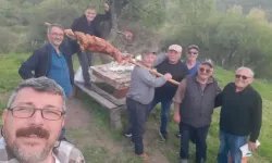 Çanakkaleli muhtarlar baharın gelişini oğlak çevirerek kutladı