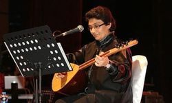 Güler Duman, Kepez’de sahne aldı