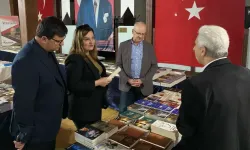 Gelibolu’da açılan kitap festivaline yoğun ilgi