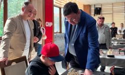 Başkan Muharrem Erkek, “İlk Hamle” Satranç Turnuvasına katıldı