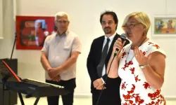 Feride Özşakacı’dan “Sınav Kabusu” karikatür sergisi