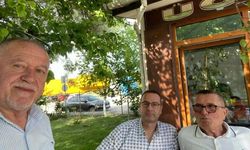 Hoş sohbetin tadını çıkardılar