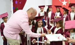 Miniklerin heyecanına ortak oldu