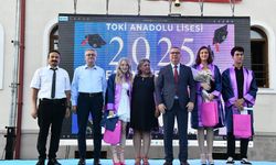 TOKİ Anadolu Lisesi ve Kampüs Koleji’nde mezuniyet coşkusu