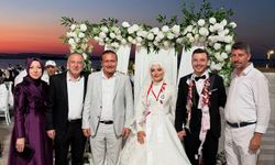 Başkan Öztürk dünya evine girenlerin mutluluklarına ortak oldu