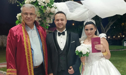 Nikahlarını Elbi kıydı