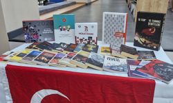 Çanakkale İl Halk Kütüphanesi’nden 15 Temmuz’a özel kitap sergisi