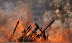 PKK'nın Silah Yakması Dünya Basınında!