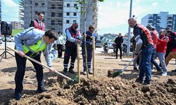 Kent Park Yeşilleniyor: Motosikletlilerden Çanakkale’ye Nefes Olan Destek