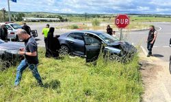 İki otomobilin çarpışması sonucu 6 kişi yaralandı