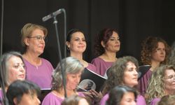 "Yaza Merhaba" Konseri: Çanakkaleliler Unutulmaz Bir Müzik Akşamı Yaşadı
