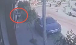 Ehliyetsiz gencin kullandığı otomobil motosiklet mağazasına daldı: 2,3 milyonluk zarar meydana geldi