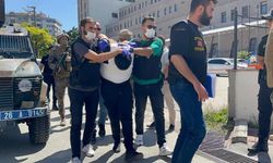 Eskişehir'de neo-nazi sembolü olan hücum yeleği ile 5 kişiyi bıçaklayan saldırgan hayatını kaybetti