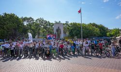 Bozcaada’da pedallar dostluk ve doğa için döndü