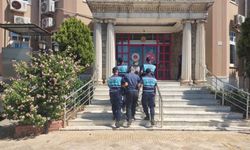 16 düzensiz göçmen yakalandı, 2 organizatör tutuklandı