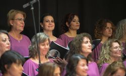 "Yaza Merhaba" Konseri: Çanakkaleliler Unutulmaz Bir Müzik Akşamı Yaşadı
