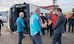 Kırıkkale'de yolcu otobüsü devrildi: 3'ü ağır 41 yaralı