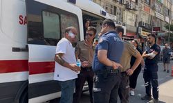 Adliye önünde ortalık savaş alanına döndü: Masa ve sandalyeler havada uçuştu
