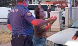 Kayseri’de alkollü aday sürücü ekiplere zor anlar yaşattı, otomobilin çekileceğini anlayınca direndi