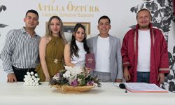 Lapseki’de Sibel ve Resül Çifti Dünyaevine Girdi: İmzaları Başkan Öztürk Attırdı