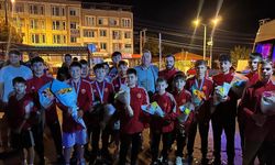 Ayvacıklı güreşçilerden tarihi başarı!
