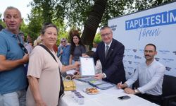 Biga'da yıllardır beklenen imar sorunu çözüldü, Tapular hak sahiplerine teslim edildi