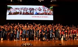 ÇOMÜ Tıp Fakültesi’nde mezuniyet coşkusu