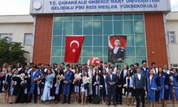 Gelibolu Piri Reis Meslek Yüksekokulu’nda mezuniyet coşkusu
