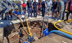 Belinden aşağısı göçük altında kalan işçi 1 buçuk saatte kurtarıldı