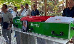 Böcek ilacından zehirlenerek öldüğü iddia edilen Yusuf Talha son yolculuğuna uğurlandı
