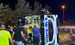 Kayseri’de feci kaza: Yolcu otobüsü ile yakıt tankeri taşıyan tır çarpıştı: Yaklaşık 30 yaralı