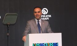 Bakan Kacır: "Sanayi devriminden bu yana yaklaşık 1,5 derece ısınan yerküre, bugün alarm veriyor"