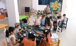 Kepez'de minikler tırtılın izini sürdü