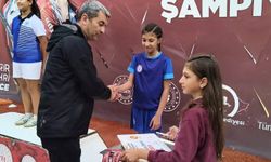 Çanakkale’den Türkiye Üçüncülüğü! Genç Okçu İkra Saka Kürsüde