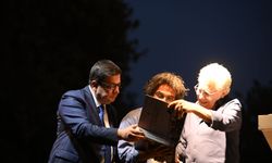 Troya’da 63. Kez Barışın Sesi Yükseldi: Homeros Ödülü Zülfü Livaneli’ye Takdim Edildi