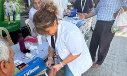 Lapseki’de Halk Sağlığı Haftası kapsamında vatandaşlara sağlık kontrolleri