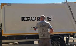 Bozcaada’da Çöp Araçlarına Düzenli Hijyen