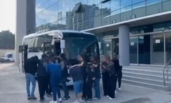İnternette kadın kılığına girip evlilik vaadiyle kandırdılar, sonra tehdit ettiler!