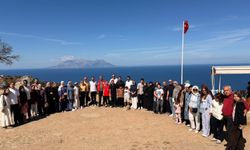 Çanakkale Şehitliğini gezerken duygulandılar