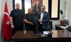 ÇTB’den Eceabat’taki öğrencilere kırtasiye desteği
