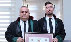 Yemin etti, avukatlık ruhsatını aldı!