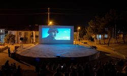Gökçeada’da Sinema Günleri başladı; Ada halkının sinema keyfi!
