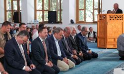 Vali Toraman, Prof. Dr. Ekrem Okyay için düzenlenen Mevlid-i Şerif’e katıldı
