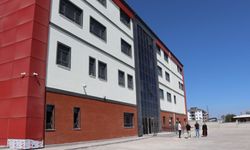 Mine Hayta, Ayvacık İmam Hatip Lisesi’nde incelemelerde bulundu