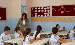 Mine Hayta'dan okul ziyareti