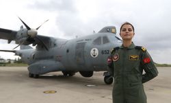 Gökyüzünde bir ilk: Türk Deniz Kuvvetleri'nin ilk kadın uçak pilotu